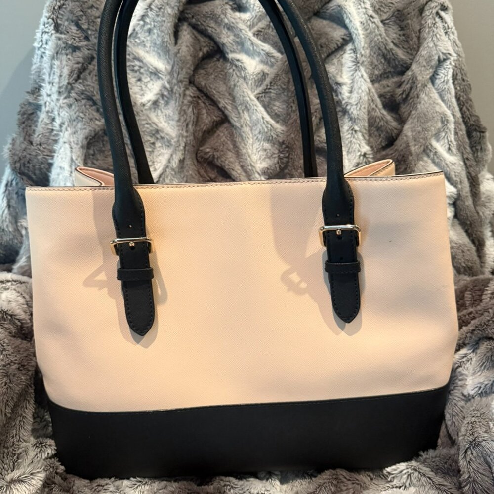 Kate Spade Tote - Picture 2 of 3